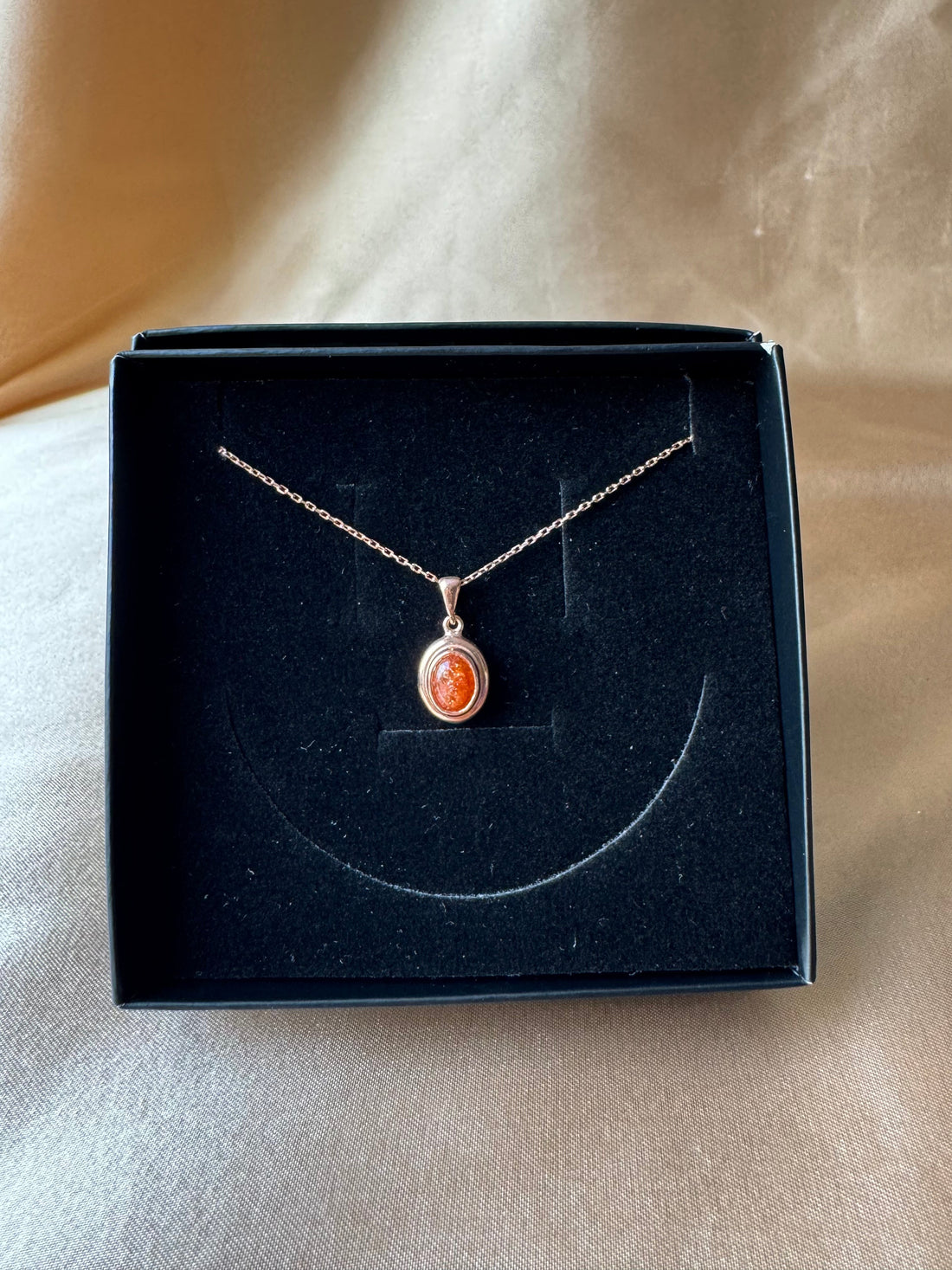 Güneş Taşı Minimal Vintage Rose Gold Kolye