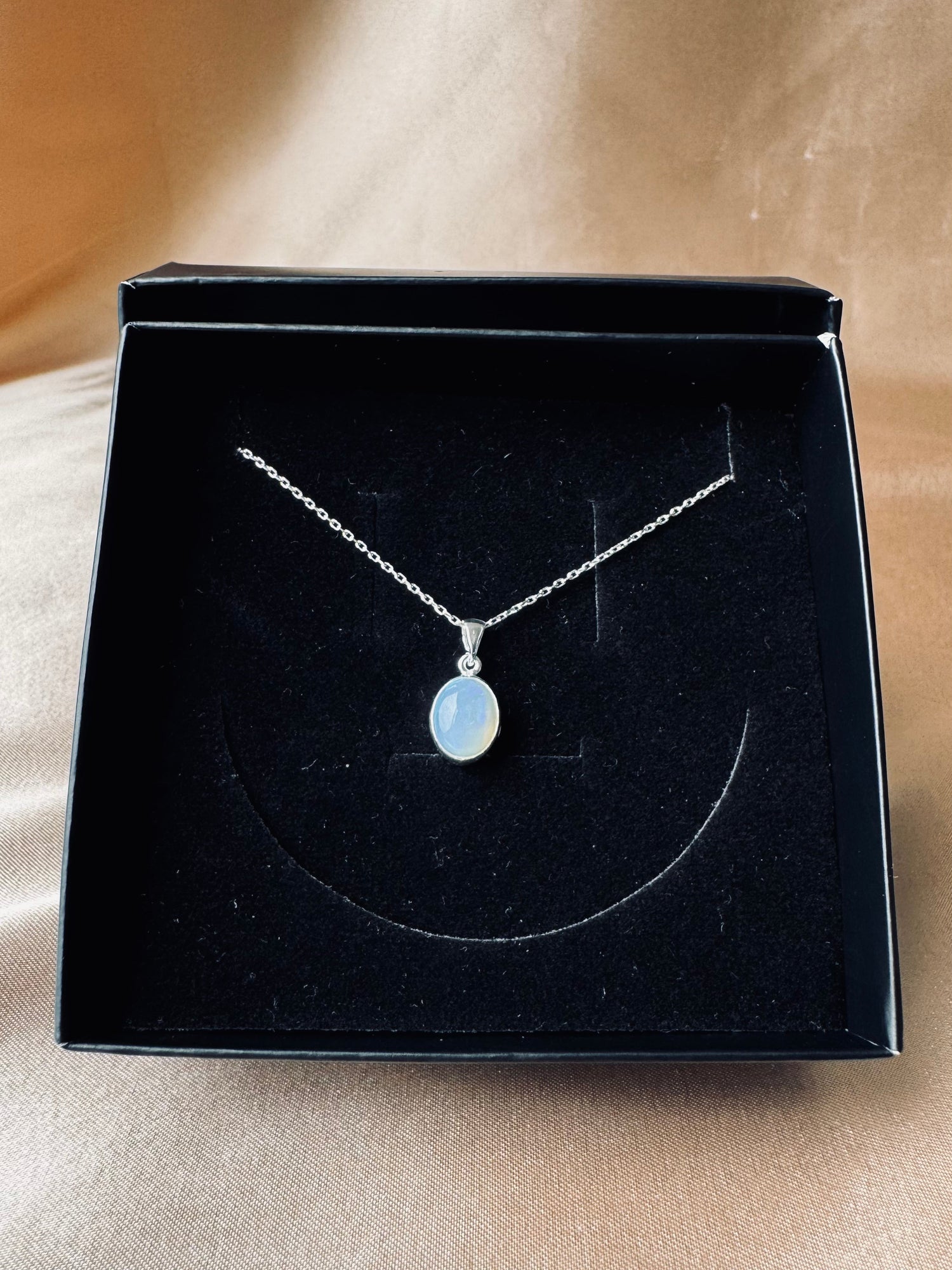 Opal Minimal Gümüş Kolye